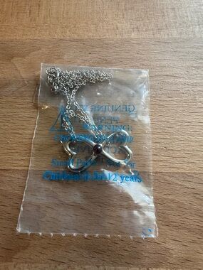 NWT Harriet Carter January Gemstone Silver Bow Twin Heart Pendant Necklace